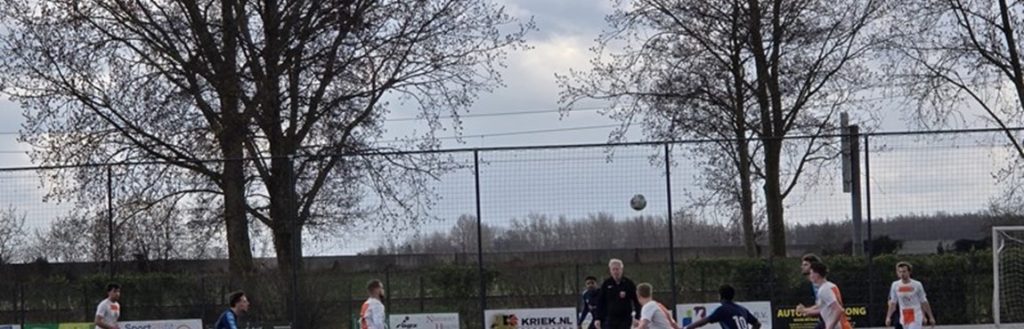 SV Bernardus 1 vs RVV Overschie 1 — 3 - 2
